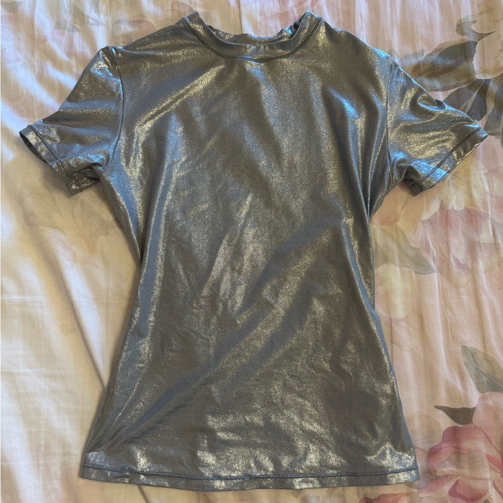 SKIMS Metallic Silver Fits Everybody Tee in XS
